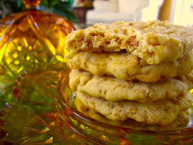 Oatmeal crispies cookies on a glass dish