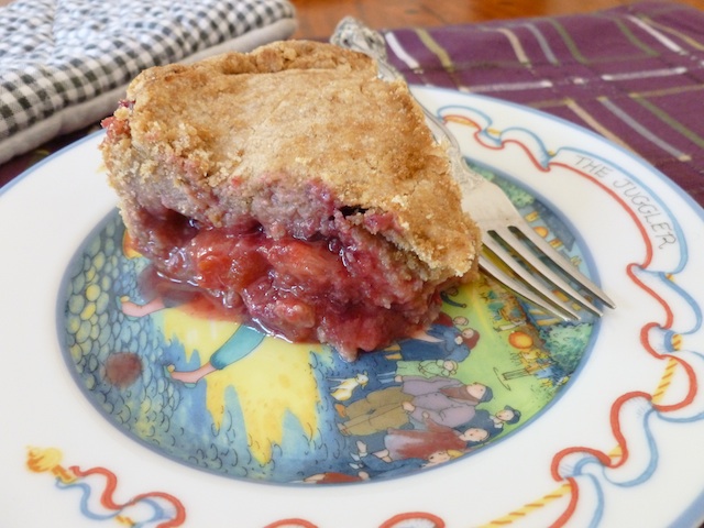 vegan plum pluot and strawberry pie